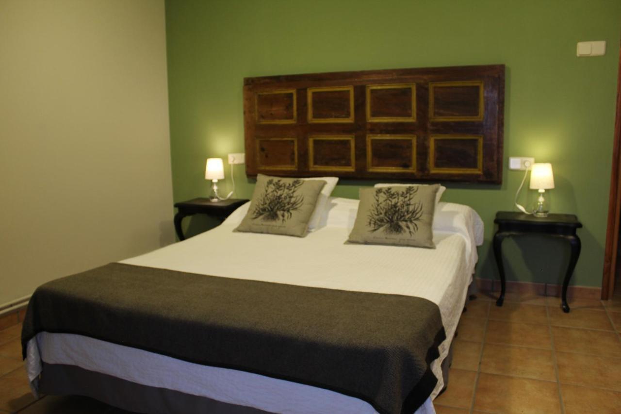 Castell De Ceuro. Hotel Rural Ogern Zewnętrze zdjęcie