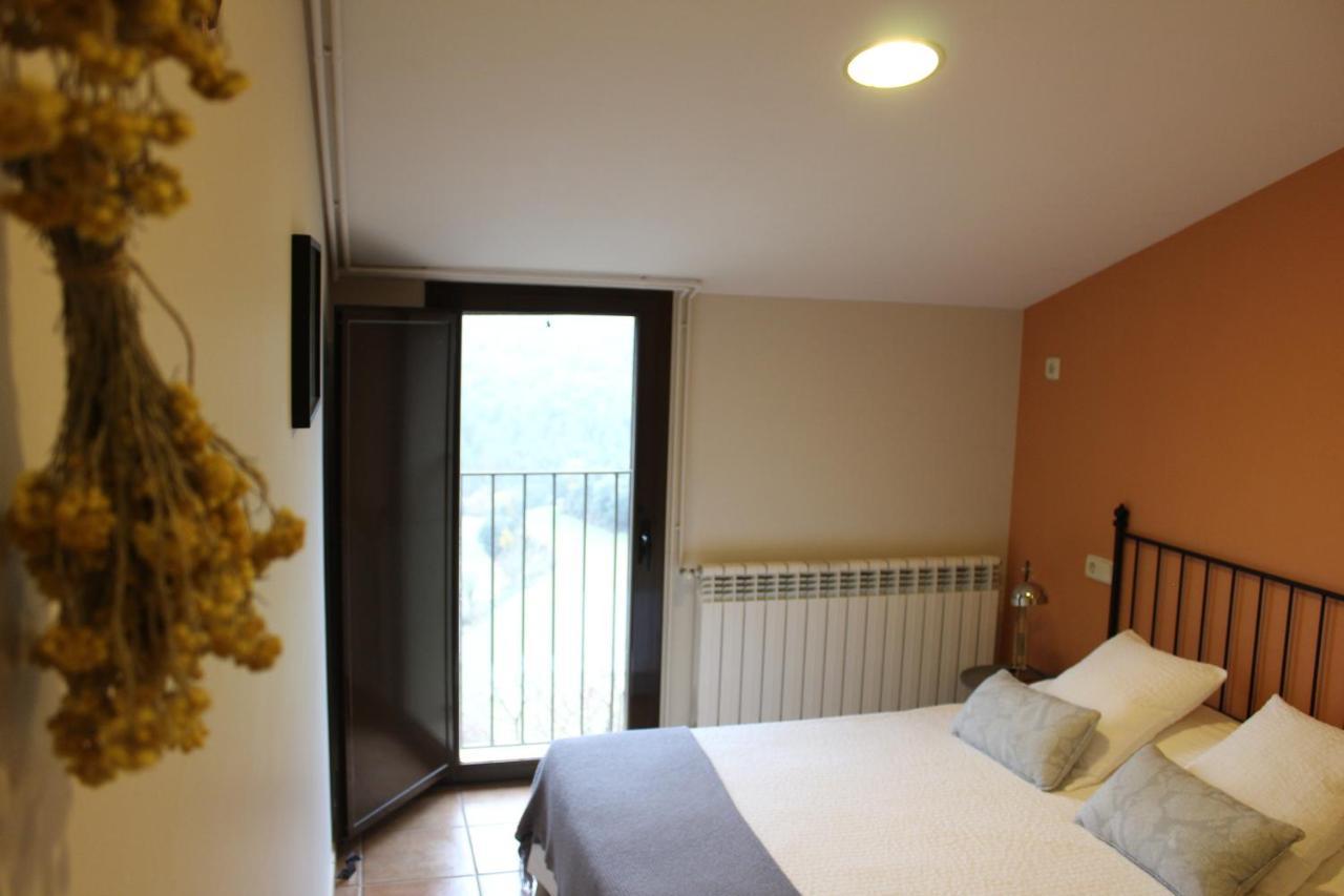 Castell De Ceuro. Hotel Rural Ogern Zewnętrze zdjęcie